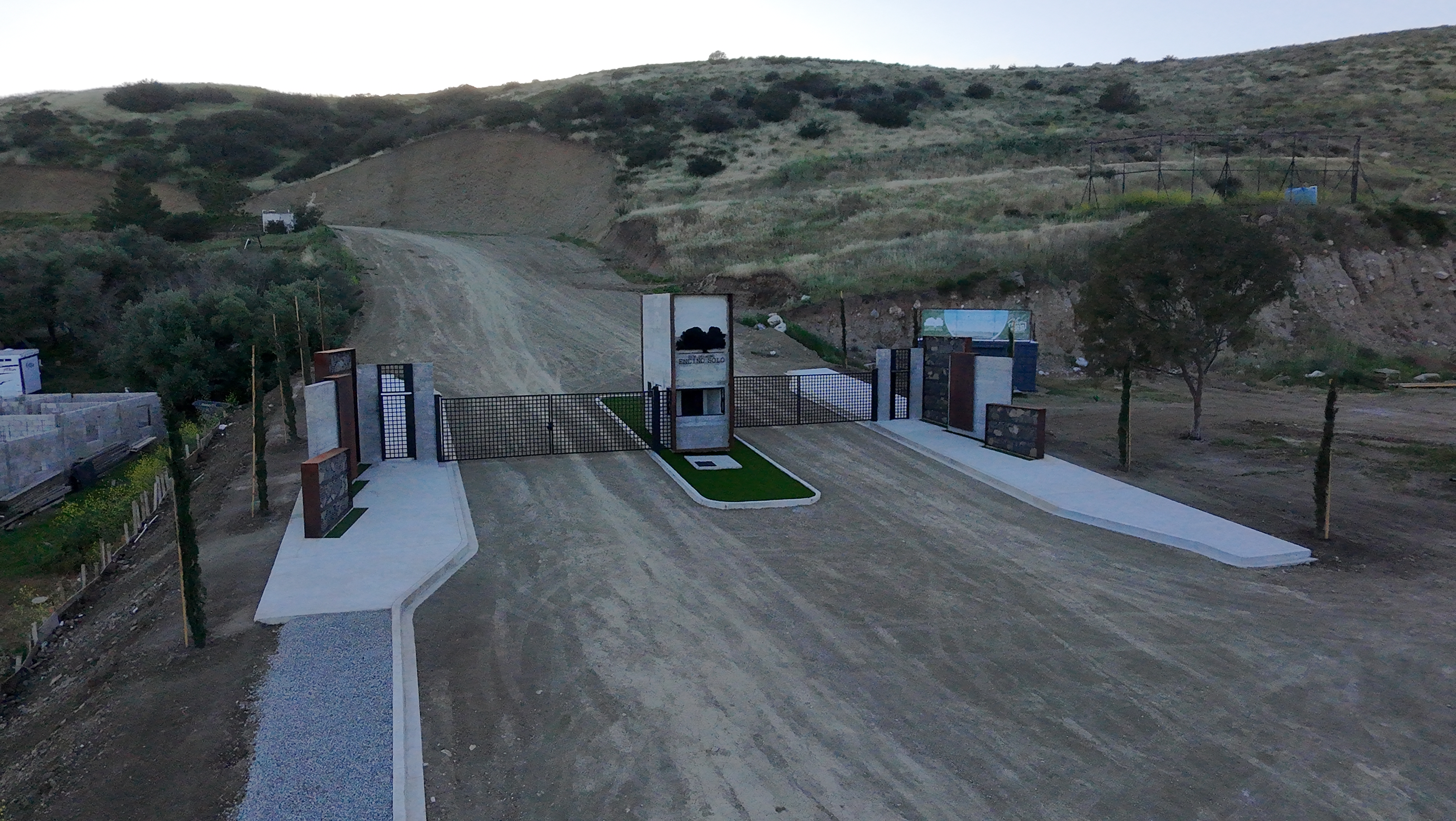 Complejo de acceso Encino Solo, Ensenada